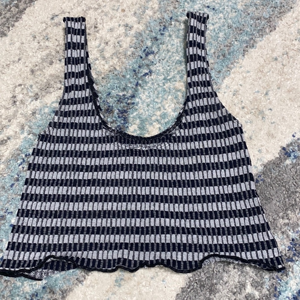 Urban Outfitters cropped tank